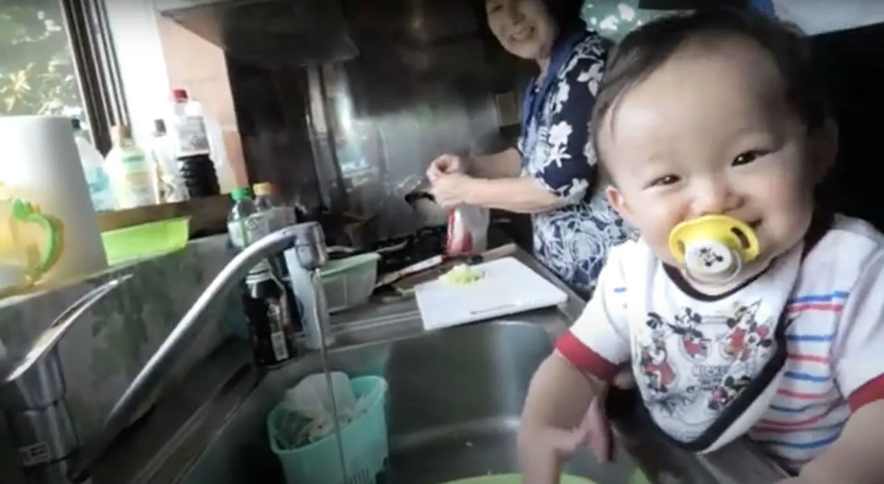 「初めての台所♪」