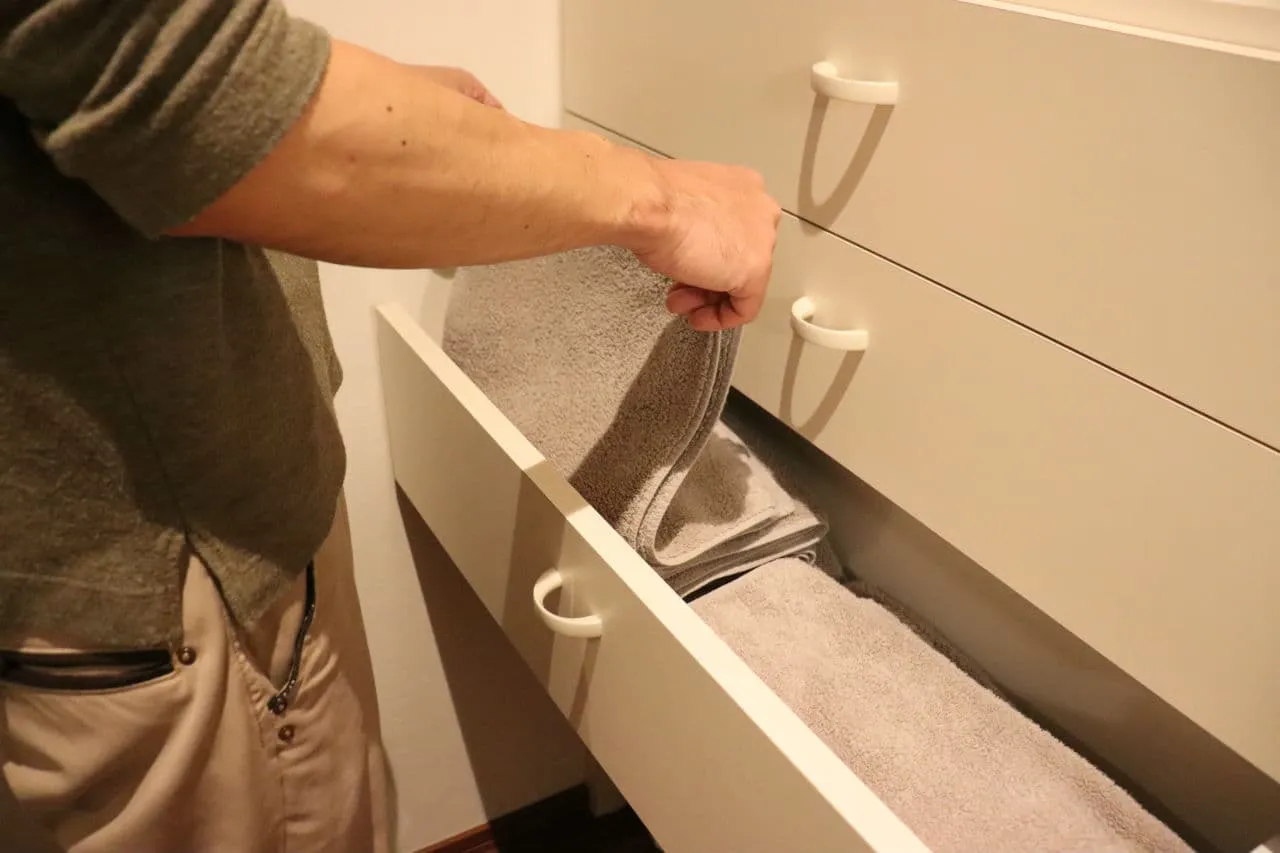 タオルは畳まずに収納！